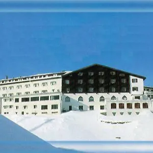 Hotel Passo Stelvio ホテル パッソ・ステルヴィオ